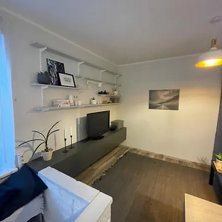 And Cozy Next To Telliskivi تالين